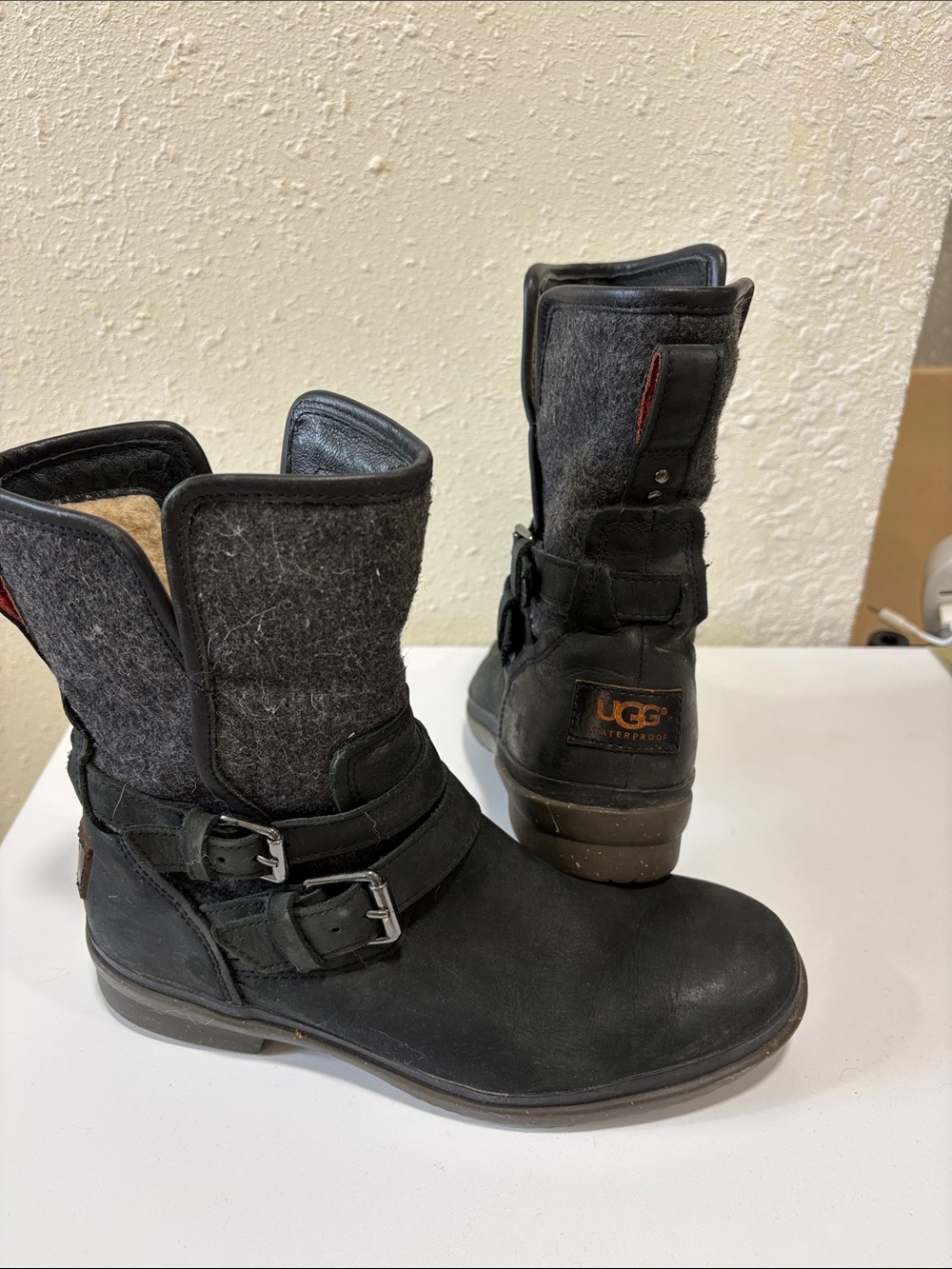 UGG Waterproof Black Leather and Gray Wool Buckle Boots